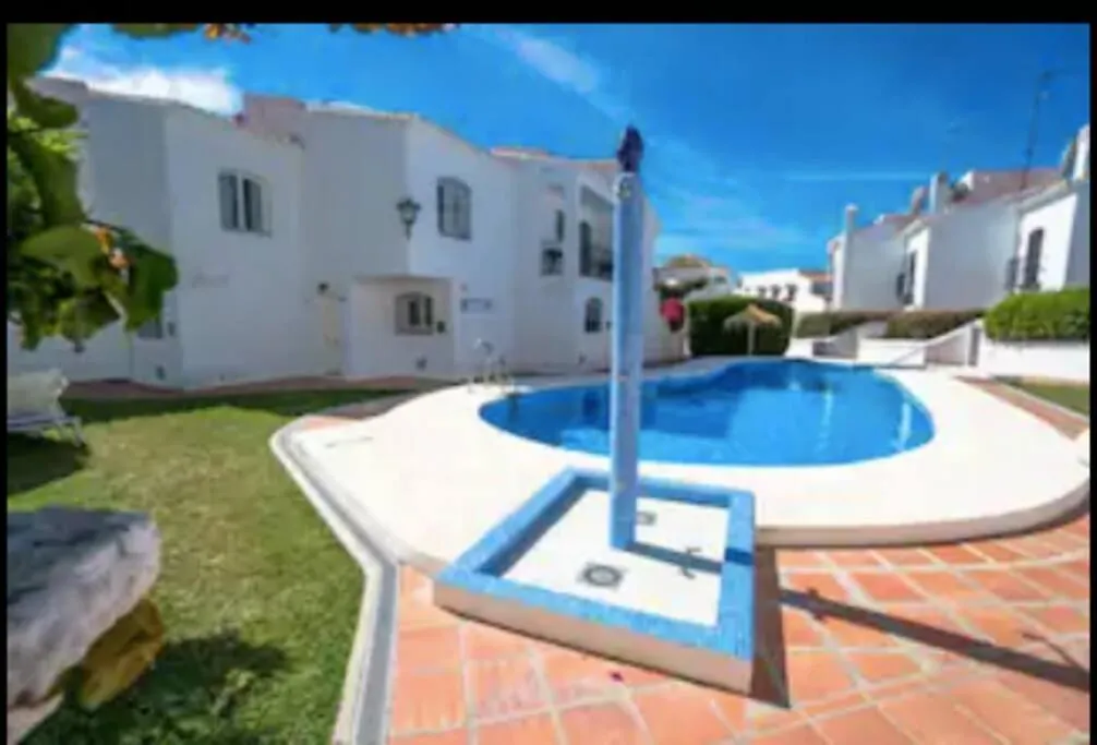 Los Pinos 15 Nerjarent Apartment